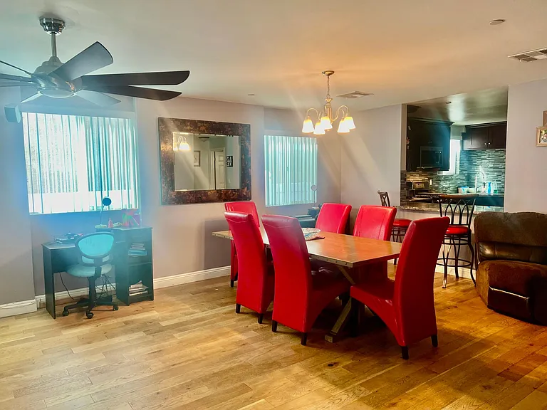 Dining table seats 6 people. Host to provide place matts, dish-ware, basic cooking essentials and cleaning products.