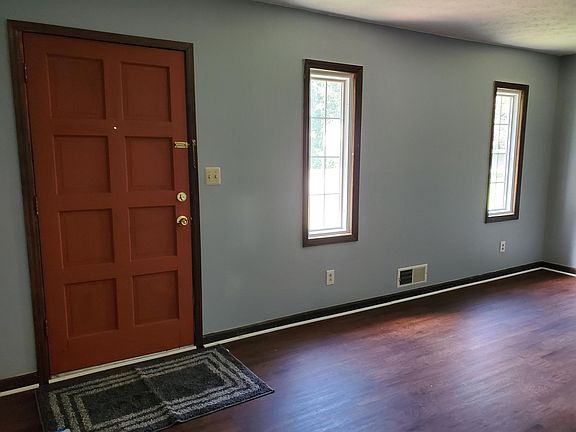 Front Door / Living Rm