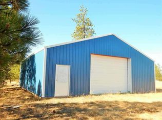 27900 N Perry Rd, Chattaroy, WA 99003