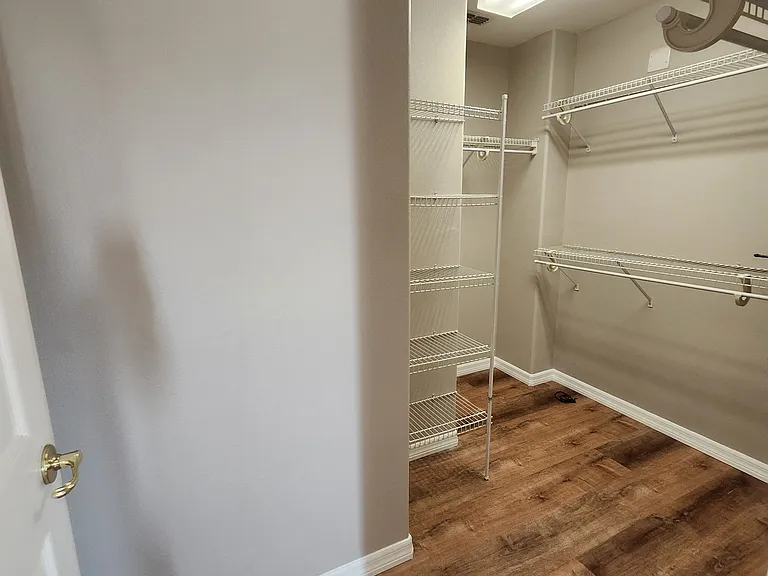 11005 Crystal Glen Blvd — Photo 13