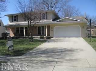 39 Kenfield Cir, Bloomington, IL