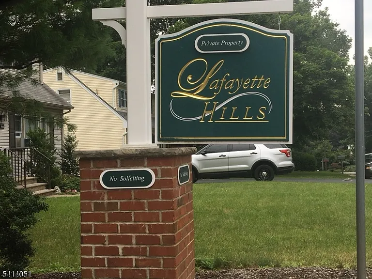 18 Ashley Ct — Photo 16