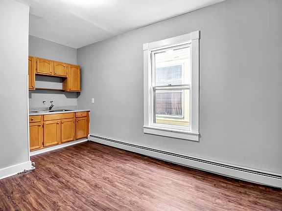 3rd image of 235 Potomac Ave #2
