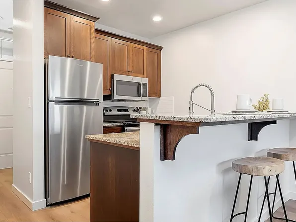Linder Springs Townhomes
