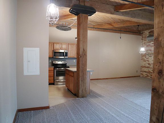 5th image of 940 Monroe Ave NW Unit 247