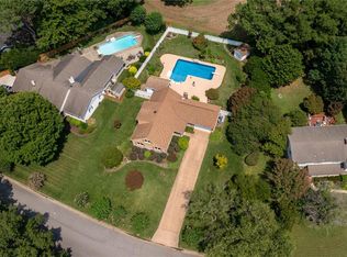 1356 Baycliff Dr, Virginia Beach, VA 23454