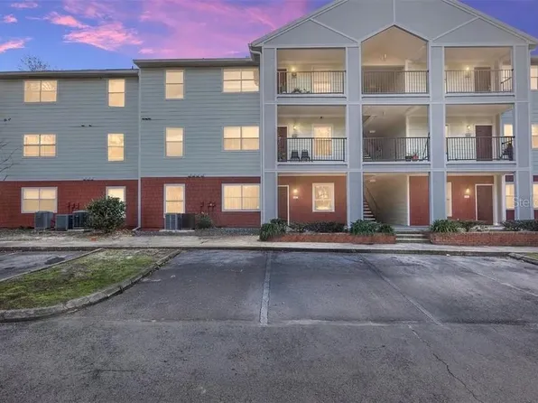2360 SW Archer Rd APT 704, Gainesville, FL 32608