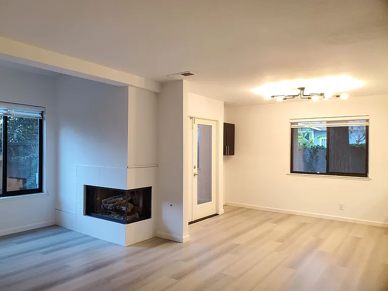 1001 Villa Maria Ct — Photo 6