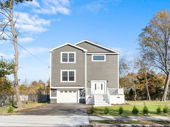 60 Franklin Ave, Quincy, MA 02170