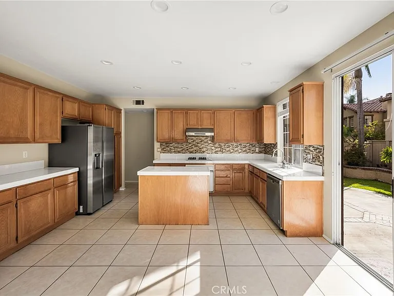 11645 Maynard Ave — Photo 9