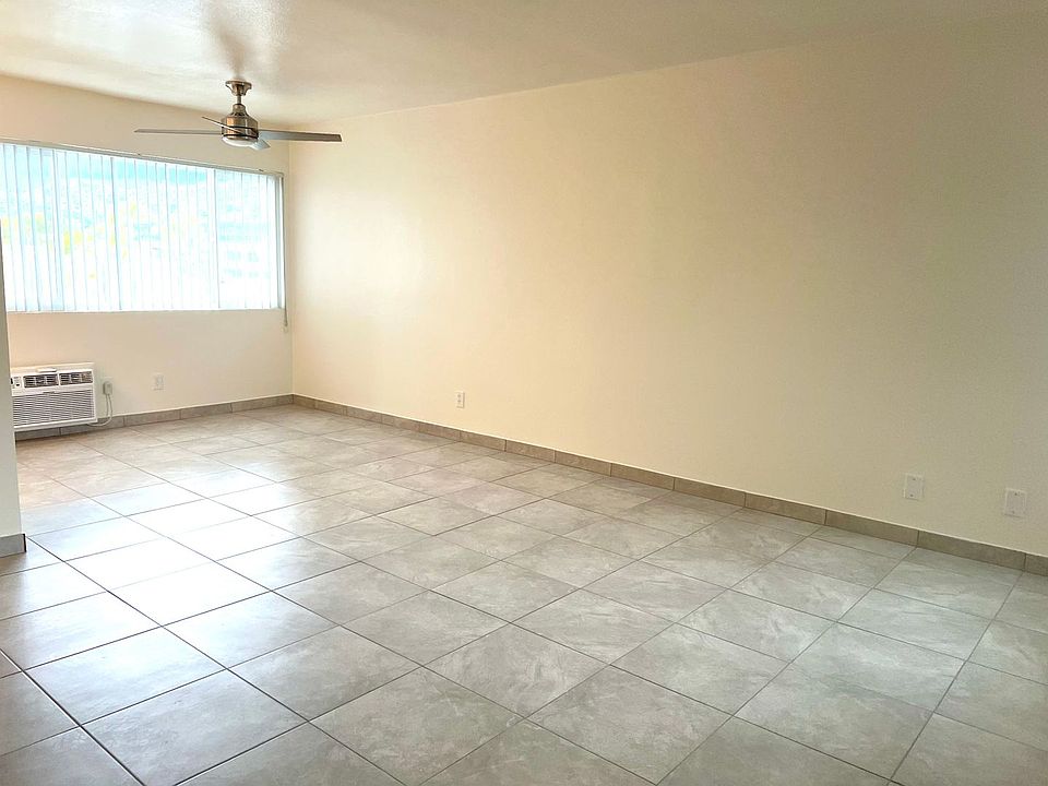1st image of 905 N 3rd St APT 209