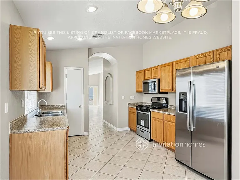 3413 Travelers Ct — Photo 8