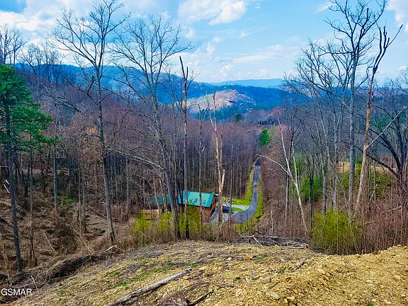 5th image of 1119 Kings Ridge Rd E