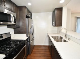 11852 Washington Pl #C, Los Angeles, CA 90066