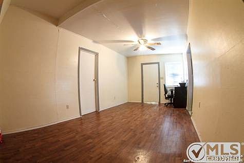 4th image of 1242 W San Antonio St