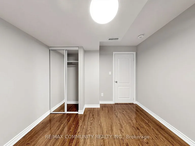 5 Mugford Cres N #BASEMENT — Photo 20