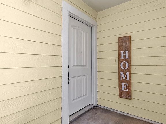 3rd image of 3585 Rio Rosa Way