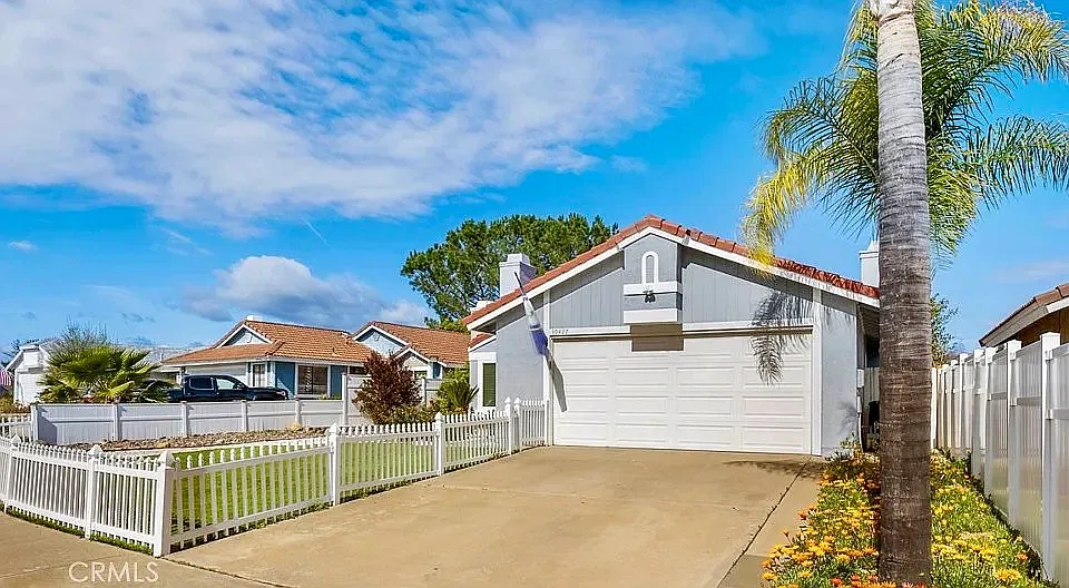 39427 Canyon Rim Cir