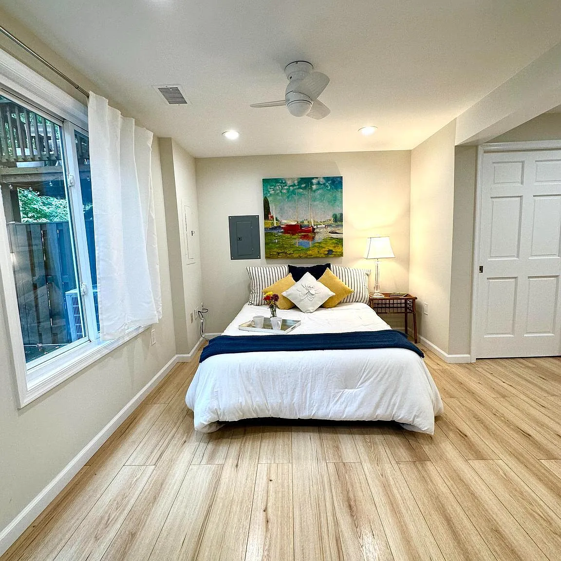 Studio, 313 sqft, $1,600 — Photo 2