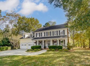 6221 Amber Mist Ln, Charlotte, NC 28211
