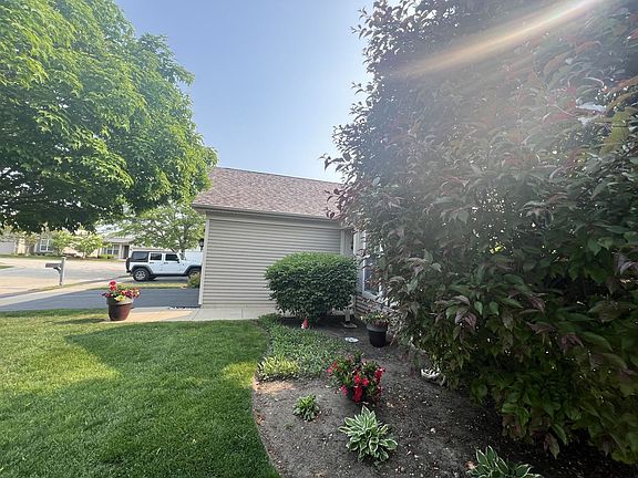 3rd image of 13222 Poplar Way