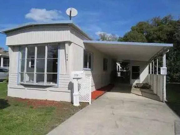 2nd image of 779 Holly Hill Dr