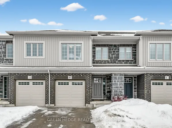 135 Hardcastle Dr #47, Cambridge, ON N1S 0A4