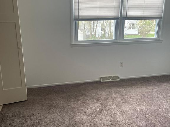 5th image of 210 W Eliza St