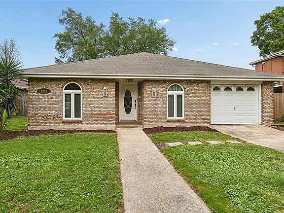 2nd image of 4925 Belle Dr