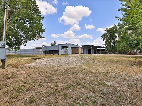 5th image of 1929 Havner Ln