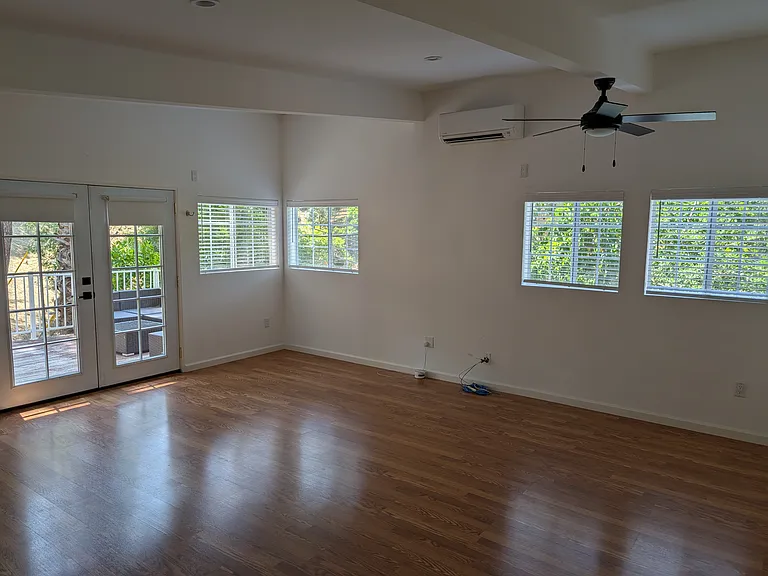4807 Escobedo Dr — Photo 16