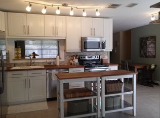 5052 Saint John Ave N, Boynton Beach, FL 33472