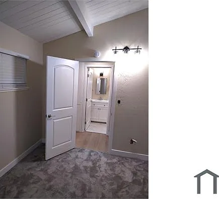2 bed, 600 sqft, $3,786 — Photo 3