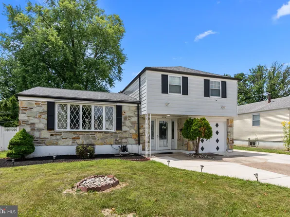 9718 Glenhope Rd, Philadelphia, PA 19115