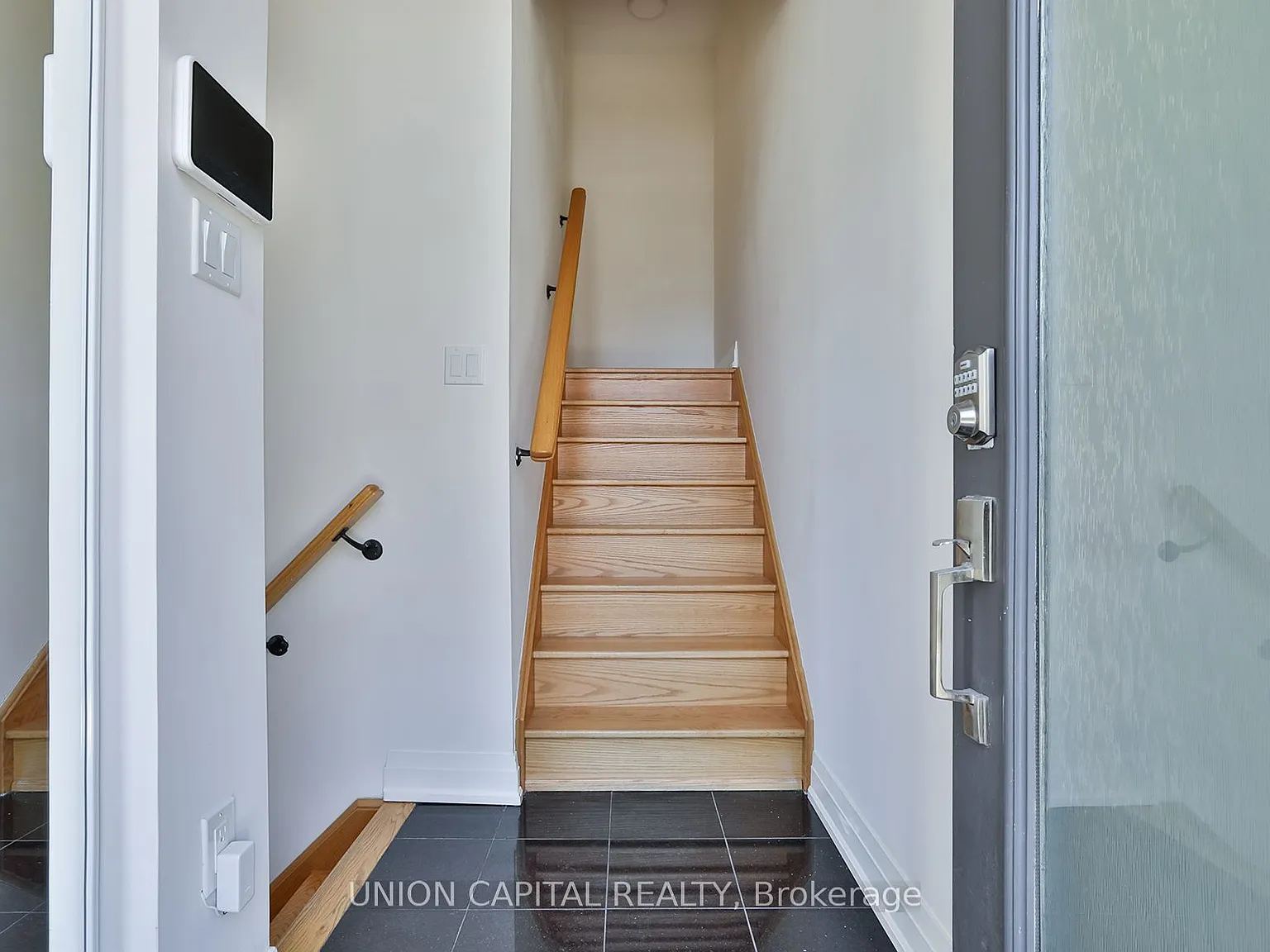 5 bed, $4,500 — Photo 2
