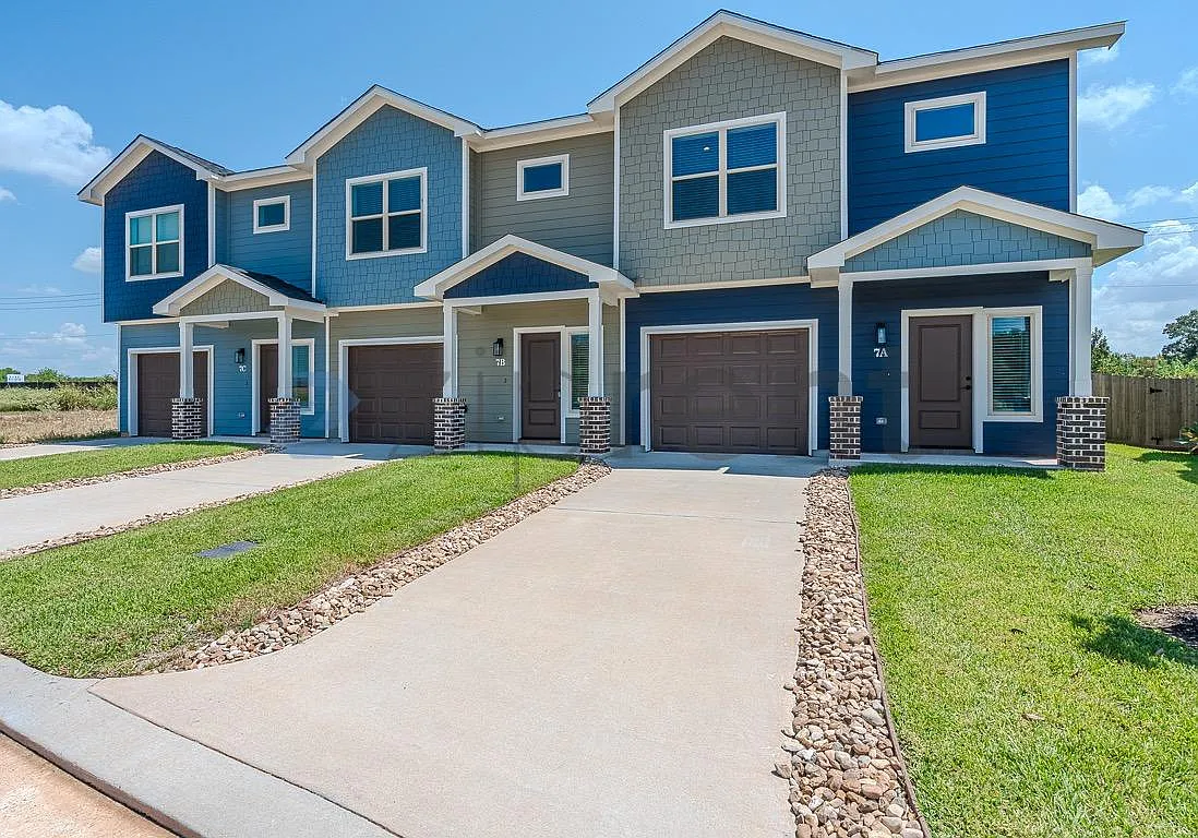 3 bed, 2.5 bath, 1366 sqft, $1,950 — Photo 4