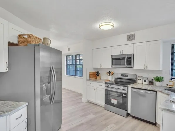 17388 Boca Club Boulevard #201, Boca Raton, FL 33487