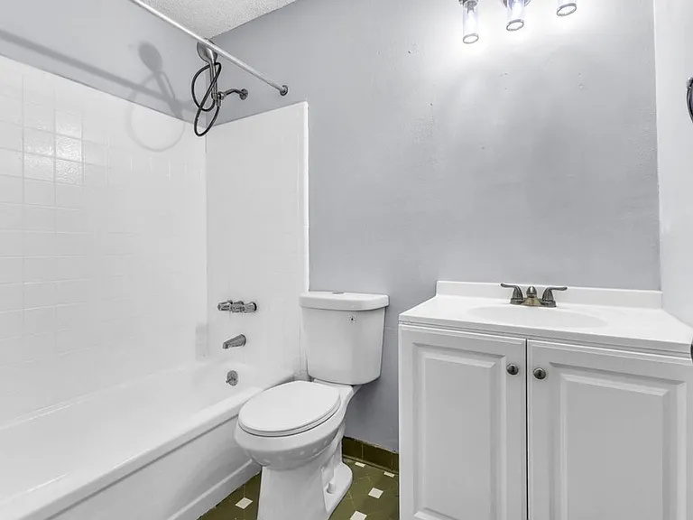 3692 Fairfield Dr — Photo 14