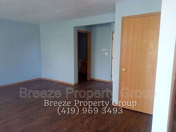 5th image of 1449 N Huron St