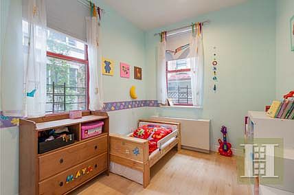 4th image of 60 Tiffany Pl APT 1H