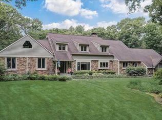 2805 Cross Country Cir, Verona, WI 53593