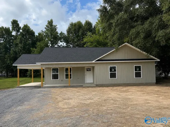 806 Nelson Rd, Albertville, AL 35950