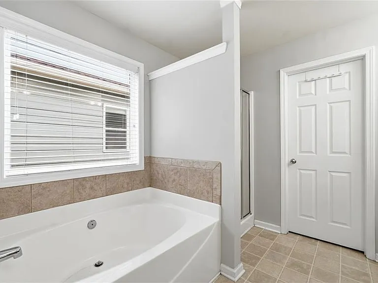 3685 Silver Springs Rd — Photo 21