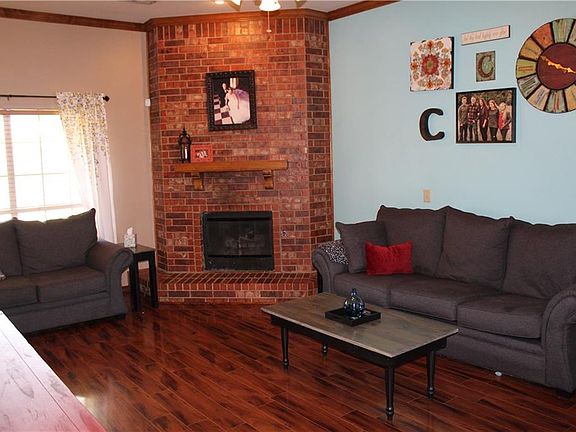 5th image of 540 SW 156th Ct