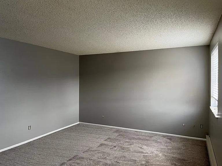 4652 S Devinney St — Photo 9