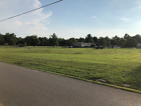4th image of 2374 Couchville Park
