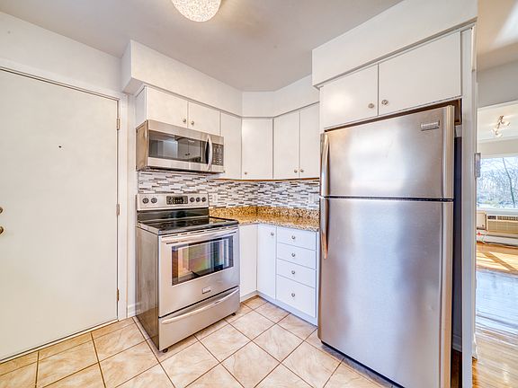 2nd image of 12 Rolling Ridge Rd #12B