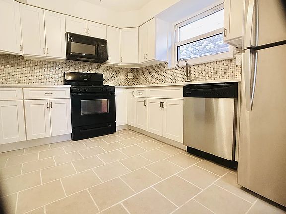 2nd image of 21017 41st Ave #2