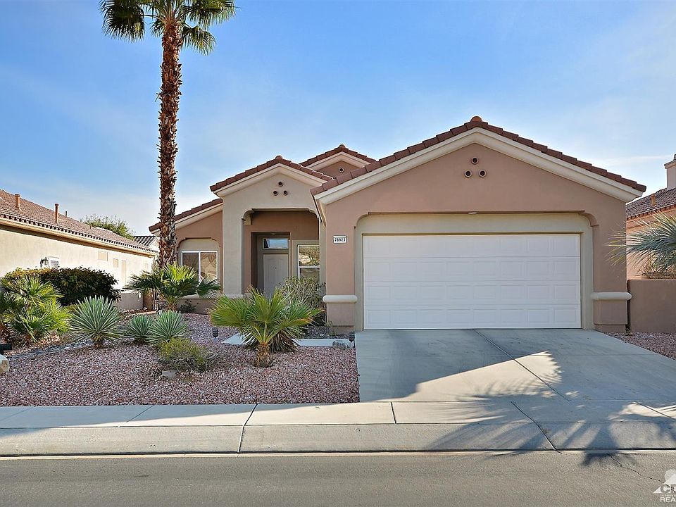 1st image of 78923 Cadence Ln
