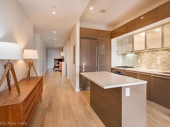 4th image of 75 Wall St APT 30A